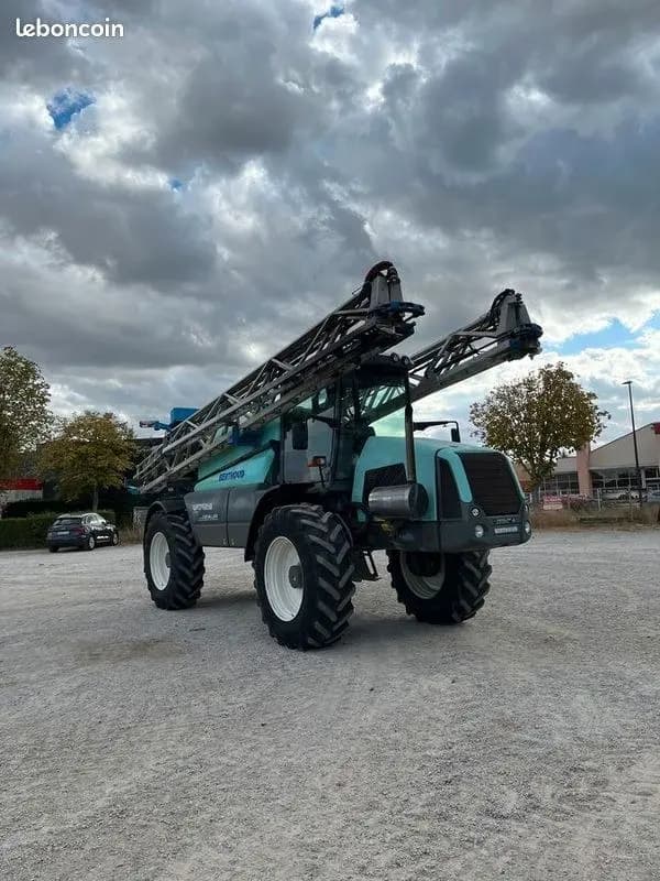 Pulvérisateur automoteur Berthoud Raptor 5240 occasion 2013 – Eure (27), photo 1 sur 12