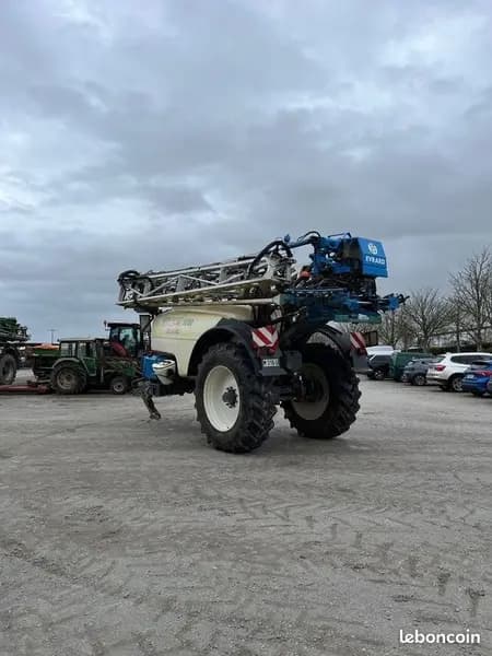 Pulvérisateur traîné Evrard Meteor 6800 occasion 2014 – Eure (27), photo 8 sur 12