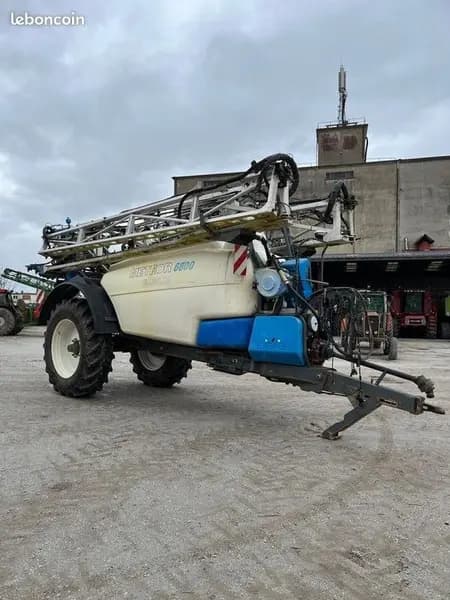 Pulvérisateur traîné Evrard Meteor 6800 occasion 2014 – Eure (27)