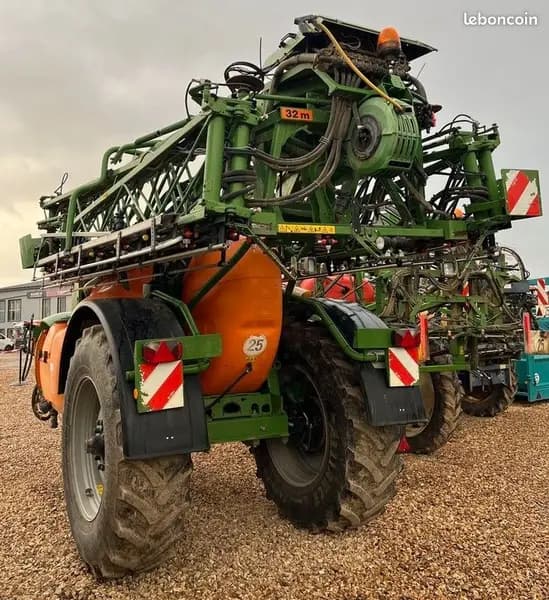 Pulvérisateur traîné Amazone UX 4200 SUPER occasion 2012 – Eure (27), photo 2 sur 8