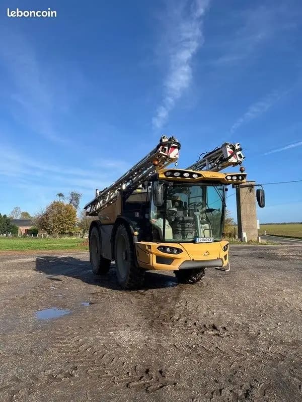 Pulvérisateur automoteur Challenger RG645D occasion 2017 – Eure (27), photo 1 sur 12