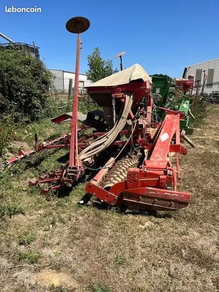Herse rotative Kuhn HR 4001 occasion 1990 – Eure (27), photo 4 sur 5