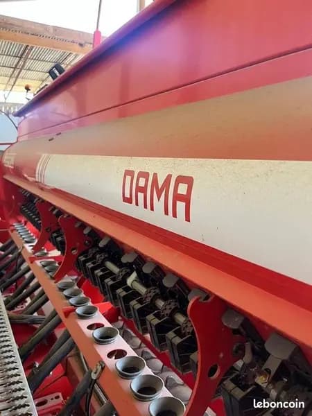 Combiné de semis Maschio DAMA 24 ROWS + Maschio DMR 3000 COMBI occasion 2022 – Eure (27), photo 4 sur 5