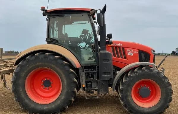 Tracteur agricole Kubota M7-153 occasion 2022 – Eure (27), photo 4 sur 5