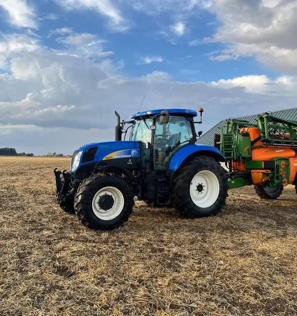 Tracteur agricole New Holland T6070 occasion 2010 – Eure (27), photo 4 sur 5